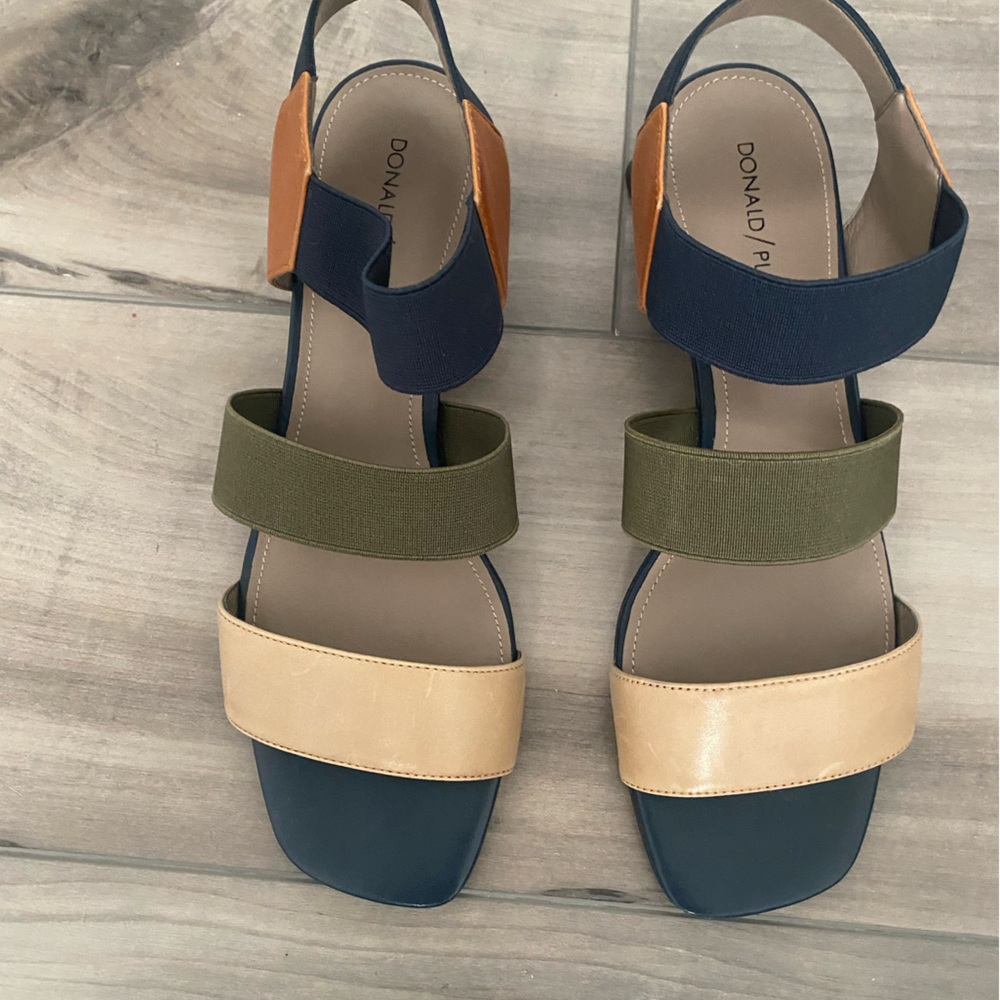 Donald Pliner sandals